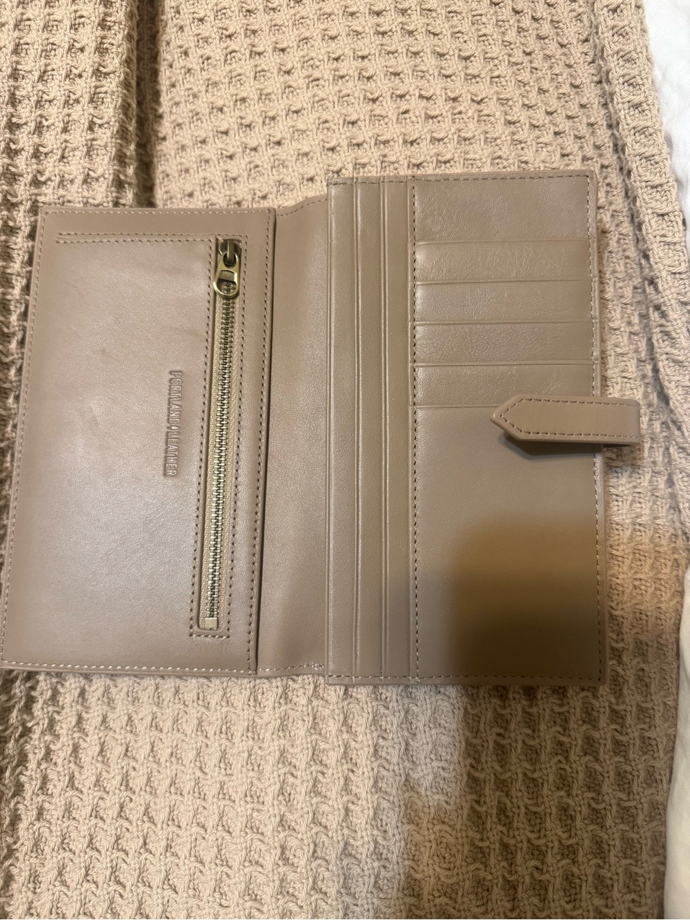 Portland Leather Slim Card Wallet - Beige Taupe